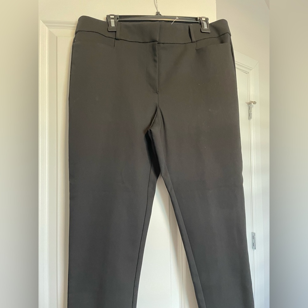 NWT LOFT Skinny Pants in Black, size 12